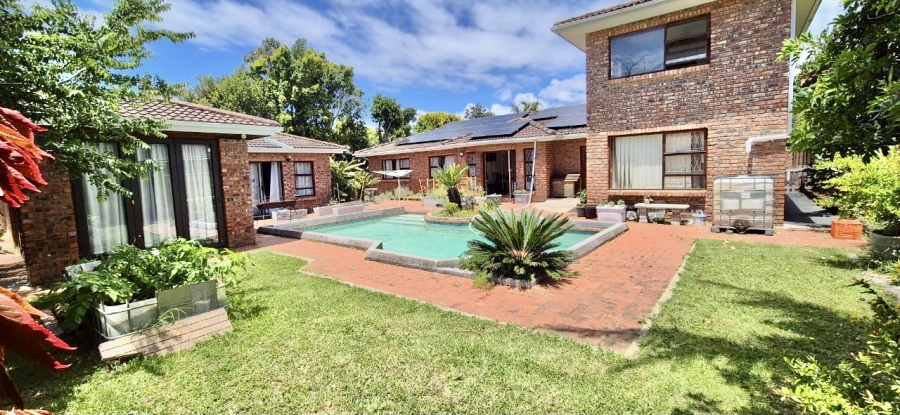 6 Bedroom Property for Sale in Brymore Eastern Cape